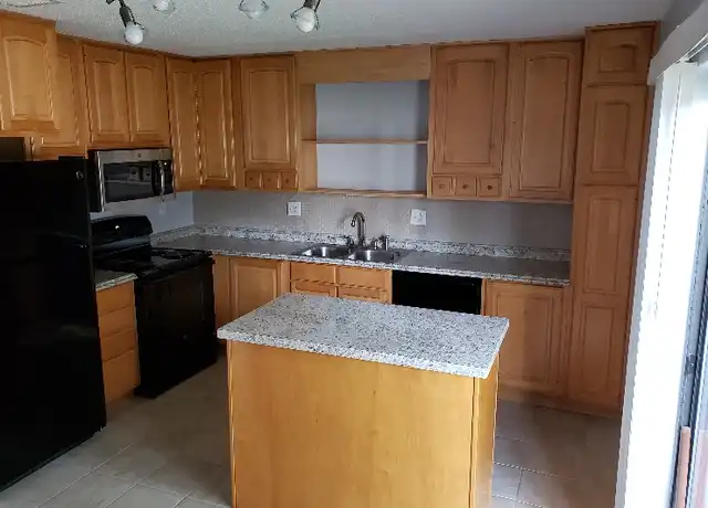 Property at 2087 Oak Meadow Cir, South Daytona, FL, 32119, 3 beds, 2 baths, [object Object]