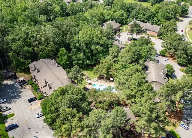 Photo of 4981 Hidden Lake Dr, Memphis, TN 38128