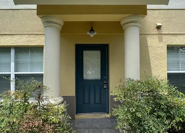 Property at 203 Castlekeeper Pl Unit 203, Valrico, FL, 33594, 3 beds, 2.5 baths, [object Object]