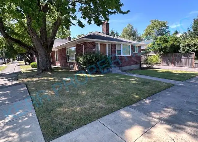 Property at 5005 NE 32nd Ave Unit 5005, Portland, OR, 97211, 2 beds, 1 bath, [object Object]