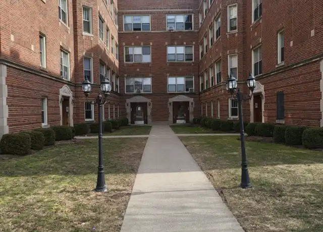 Property at 7041 S Constance Ave Unit 7043-1A, Chicago, IL, 60649, 1 bed, 1 bath, [object Object]
