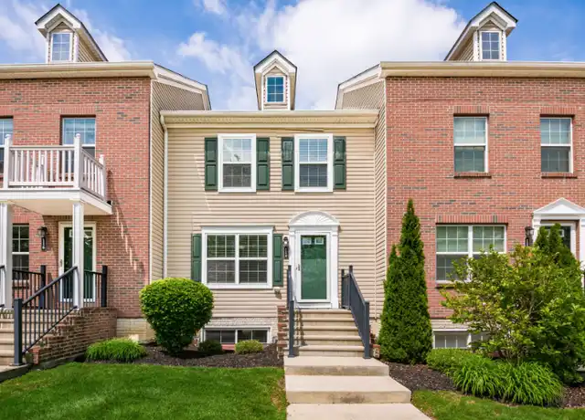 Property at 114 Highbluffs Blvd, Columbus, OH, 43235, 2 beds, 2.5 baths, [object Object]