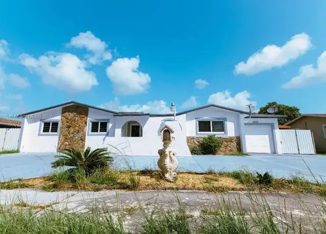 Property at 14331 SW 286th St, Homestead, FL, 33033, 3 beds, 2 baths, [object Object]