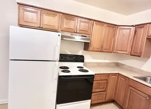 Property at 2485 S Gaylord St Unit 1, Denver, CO, 80210, 2 beds, 1 bath, [object Object]