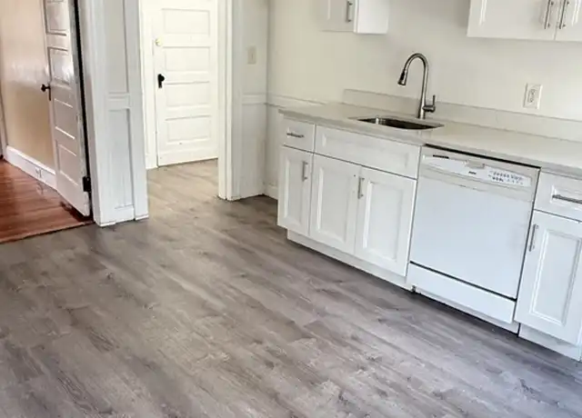 Property at 282 Whitwell St Unit 282, Quincy, MA, 02169, 2 beds, 1 bath, [object Object]