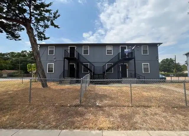 Property at 1611 Voirin Rd, Irving, TX, 75061, 2 beds, 1 bath, [object Object]