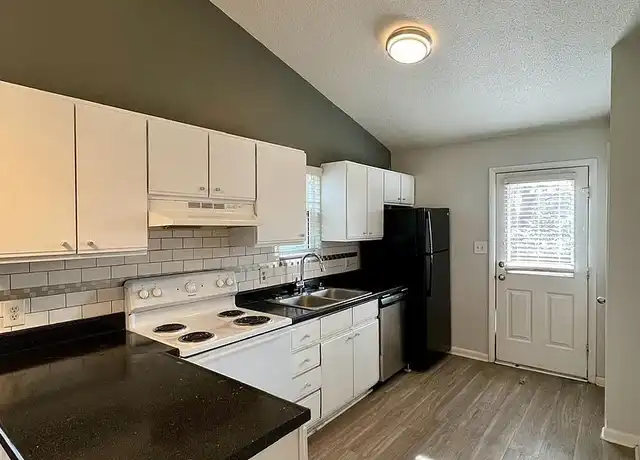 Property at 1611 Collegeview Ave, Raleigh, NC, 27606, 2 beds, 2 baths, [object Object]