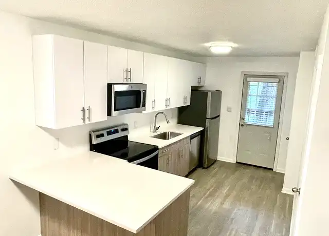 Property at 1611 Collegeview Ave, Raleigh, NC, 27606, 2 beds, 2 baths, [object Object]