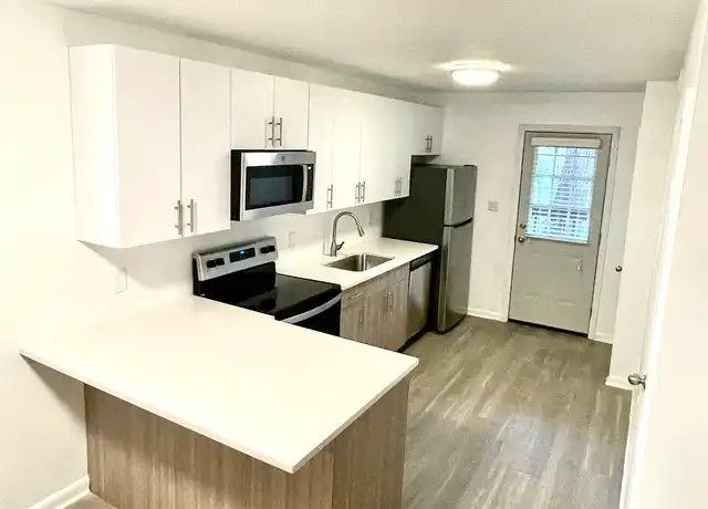 Property at 1611 Collegeview Ave, Raleigh, NC, 27606, 2 beds, 2 baths, [object Object]