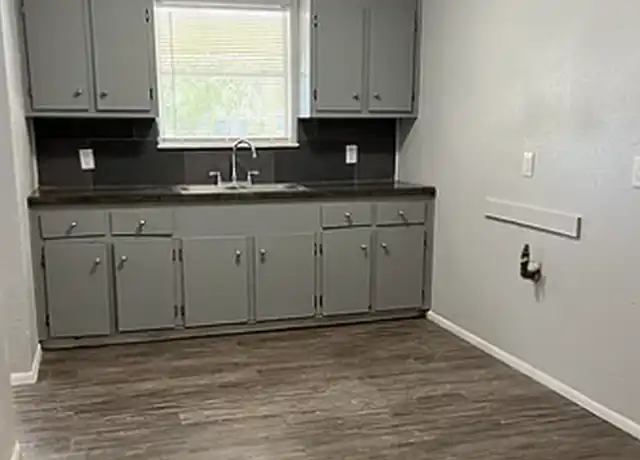 Property at 2510 Seminole St, San Antonio, TX, 78207, 2 beds, 1 bath, [object Object]
