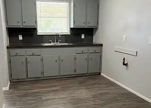 Property at 2510 Seminole St, San Antonio, TX, 78207, 2 beds, 1 bath, [object Object]