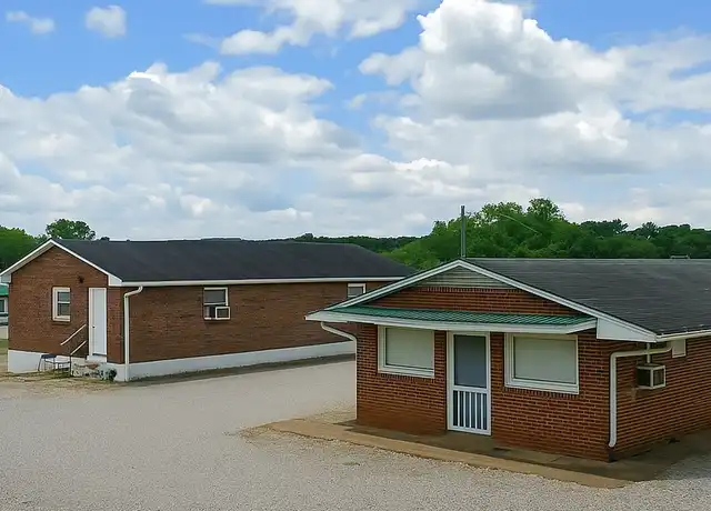 Property at 210 Martin Ave Unit 1, Lewisburg, TN, 37091, 0 beds, 1 bath, [object Object]