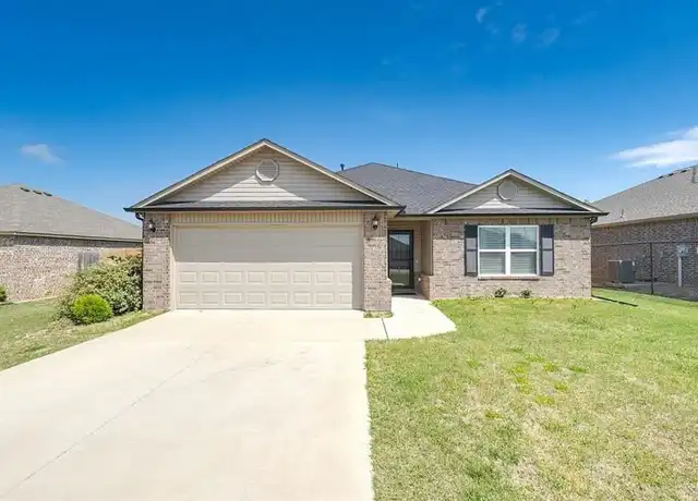 Property at 1904 Timber Dale Dr, Shawnee, OK, 74804, 3 beds, 2 baths, [object Object]