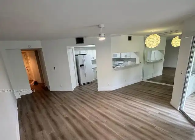 Property at 12850 SW 4th Ct Unit I414, Pembroke Pines, FL, 33027, 1 bed, 1 bath, [object Object]