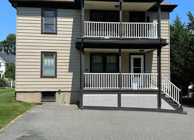 Property at 162 Vernon St Unit 2, Norwood, MA, 02062, 3 beds, 2 baths, [object Object]