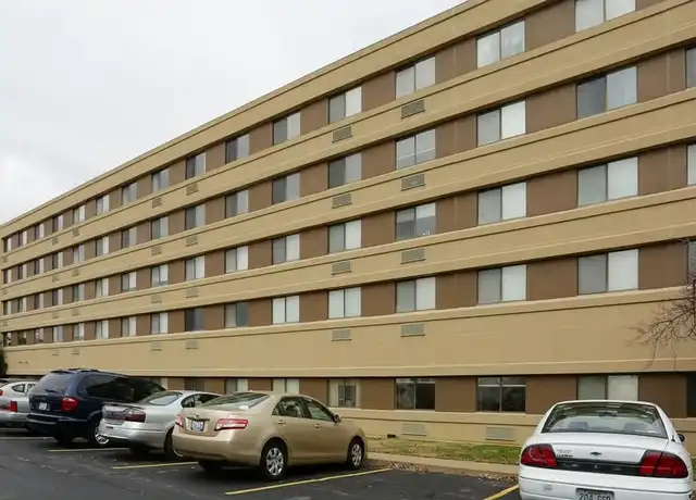 Property at Pleasant Pointe - 55+ Senior Living - 619 Barret Blvd, Henderson, KY, 42420, 1 bed, 1 bath, [object Object]