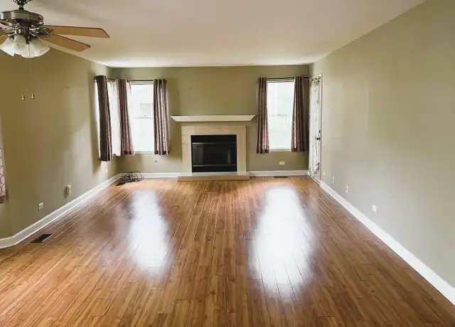 Property at 4427 Edinburg Ln #4427, Hanover Park, IL, 60133, 2 beds, 2 baths, [object Object]