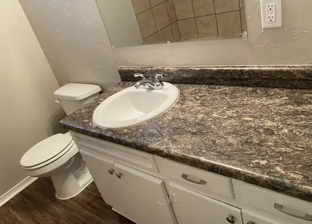 Property at 504 NW 92nd St, Oklahoma City, OK, 73114, 3 beds, 1 bath, [object Object]