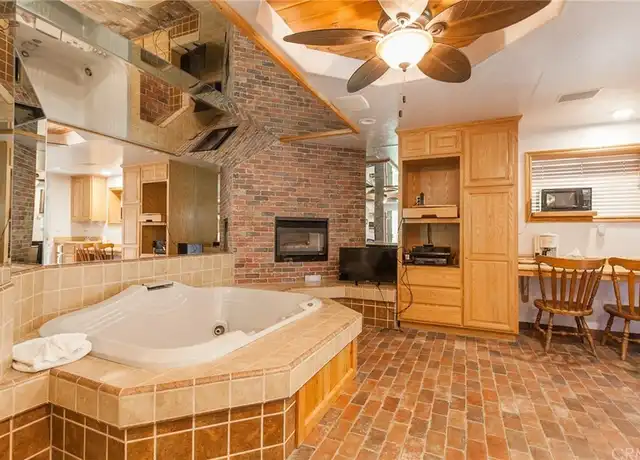 Property at 365 Jeffries Rd Unit C, Big Bear Lake, CA, 92315, 1 bed, 1.5 baths, [object Object]