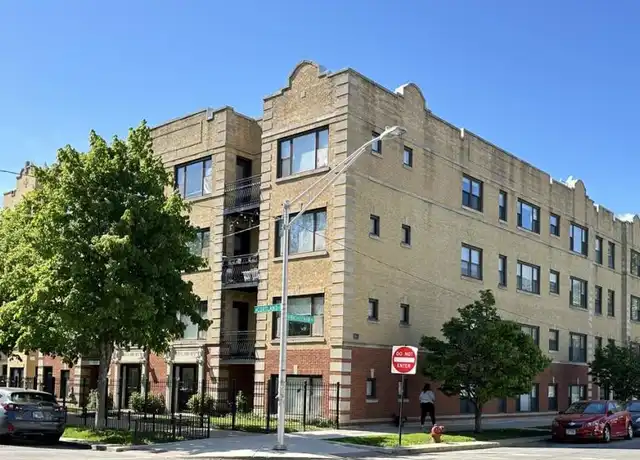 Property at 2702 W Cortland St, Chicago, IL, 60647, 2 beds, 1 bath, [object Object]