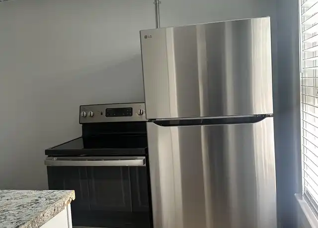 Property at 30 Ledge St Unit 3, Nashua, NH, 03060, 2 beds, 1 bath, [object Object]