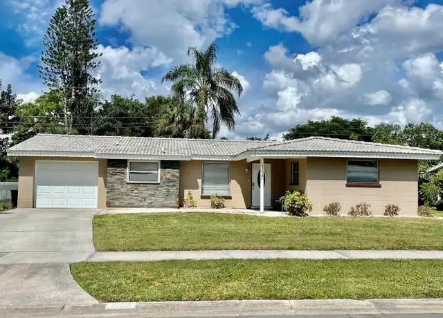 Property at 3174 Regatta Cir, Sarasota, FL, 34231, 2 beds, 2 baths, [object Object]
