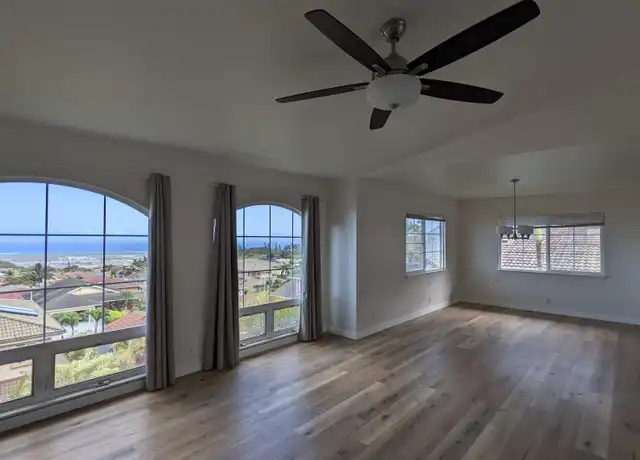 Property at 92-1502 Hoalii St, Kapolei, HI, 96707, 4 beds, 2.5 baths, [object Object]