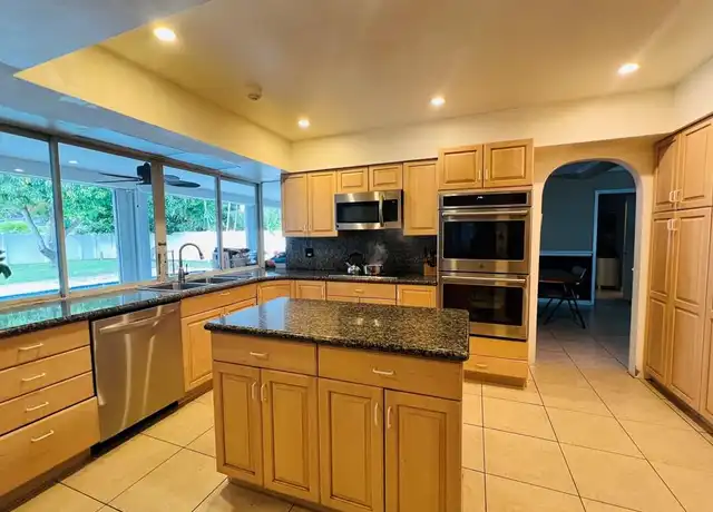Property at 4101 N 41st St, Hollywood, FL, 33021, 4 beds, 2.5 baths, [object Object]