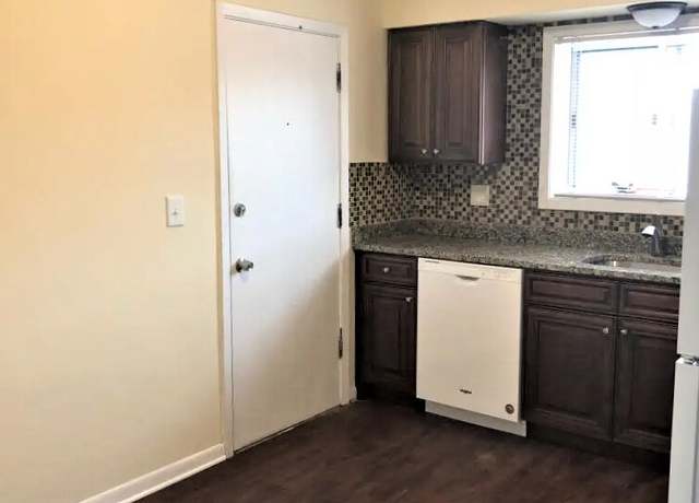 Photo of 1312 Carol St Unit B, Park Ridge, IL 60068
