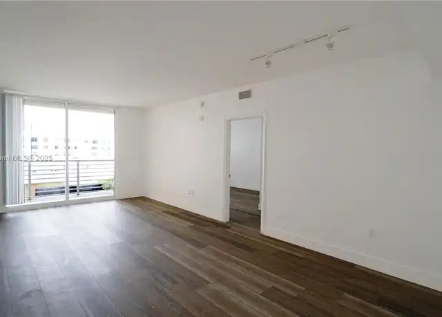 Property at 18800 NE 29th Ave #622, Miami, FL, 33180, 2 beds, 2 baths, [object Object]