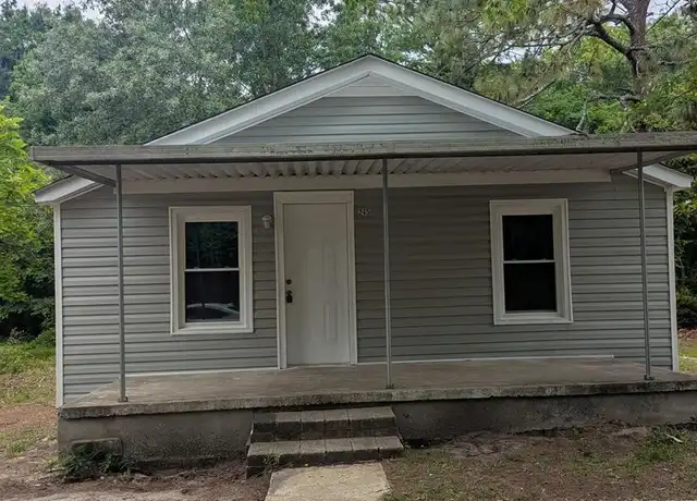 Property at 245 Maxie Loop, Spring Lake, NC, 28390, 2 beds, 1 bath, [object Object]