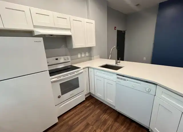 Property at 92 W Washington St Unit 408, Hagerstown, MD, 21740, 1 bed, 1 bath, [object Object]