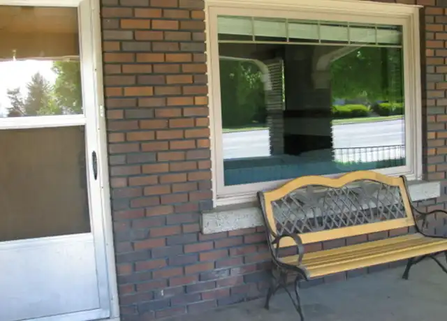 Property at 631 E 400 N Unit 1, Logan, UT, 84321, 3 beds, 1 bath, [object Object]