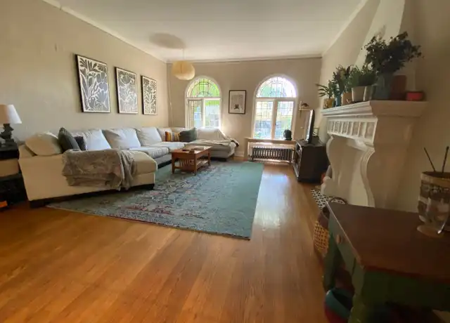 Property at 2562 N Prospect Ave Unit 2, Milwaukee, WI, 53211, 3 beds, 2 baths, [object Object]