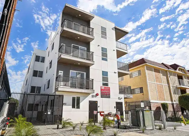 Property at YaYa Columbus, LLC - 8444 Columbus Ave, North Hills, CA, 91343, 1 bed, 1 bath, [object Object]