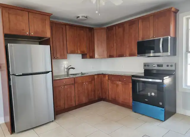 Property at 157 N Clinton St Unit C, Poughkeepsie, NY, 12601, 2 beds, 1 bath, [object Object]
