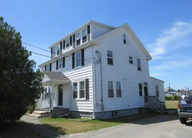 Property at 5 Wallace Ave Unit 4, Buzzards Bay, MA, 02532, 1 bed, 1 bath, [object Object]