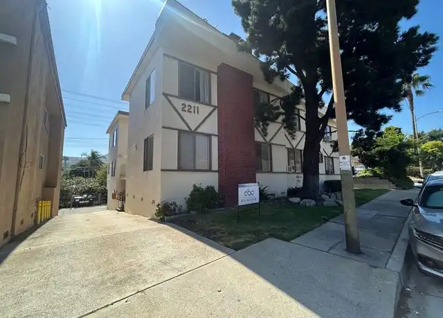 Property at 2211 N Verdugo Rd Unit 4, Glendale, CA, 91208, 3 beds, 2 baths, [object Object]