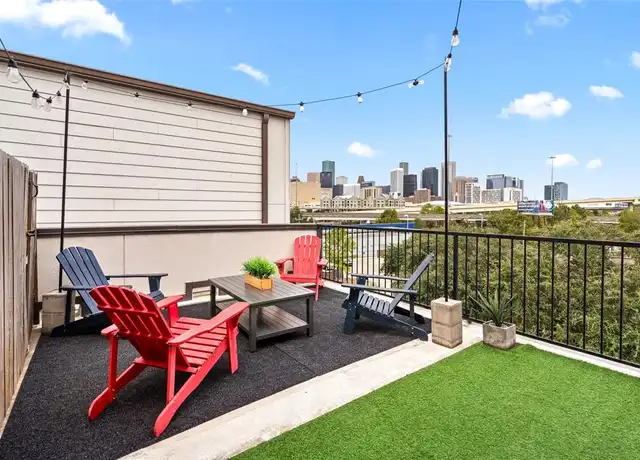 Property at 2104 Webster St, Houston, TX, 77003, 3 beds, 3.5 baths, [object Object]