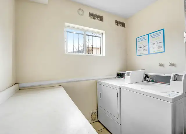 Photo of 9252 Telegraph Rd, Downey, CA 90240