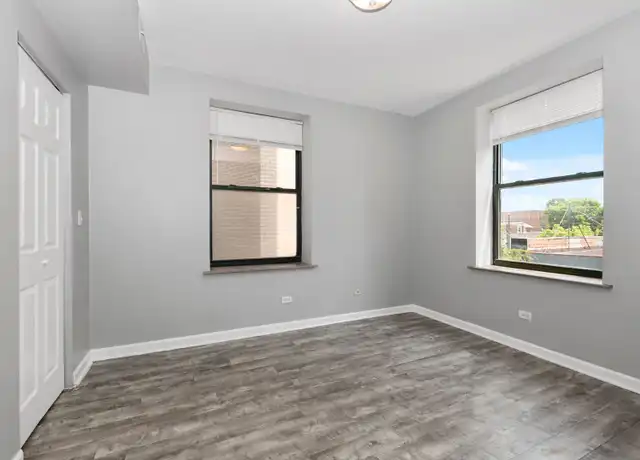 Property at 7203 S Yates Blvd, Chicago, IL, 60649, 2 beds, 1 bath, [object Object]