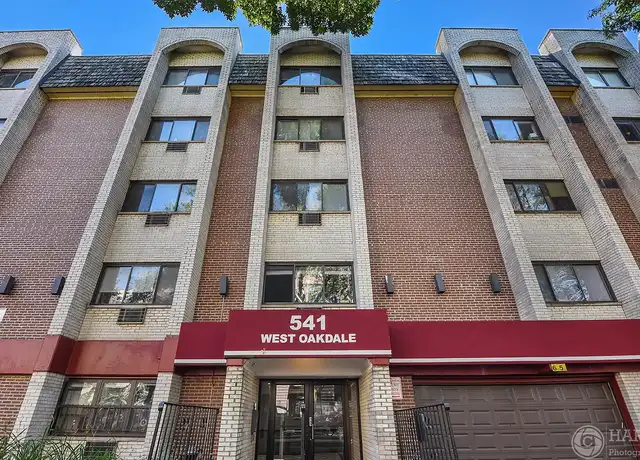 Property at 541 W Oakdale Ave, Chicago, IL, 60657, 2 beds, 1 bath, [object Object]