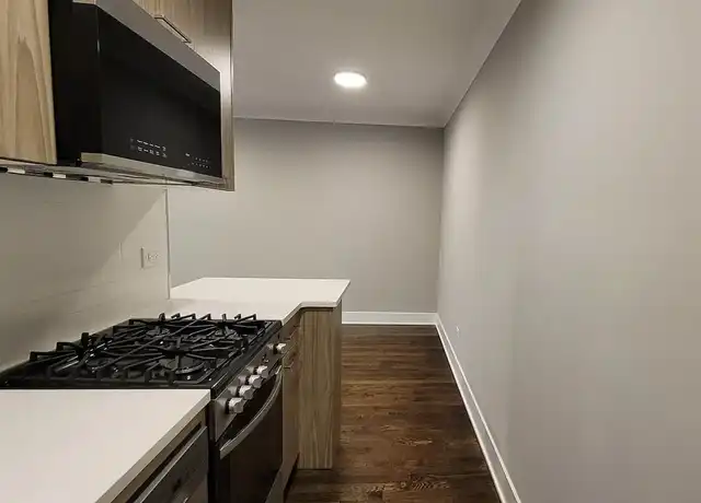 Property at 541 W Oakdale Ave, Chicago, IL, 60657, 0 beds, 1 bath, [object Object]