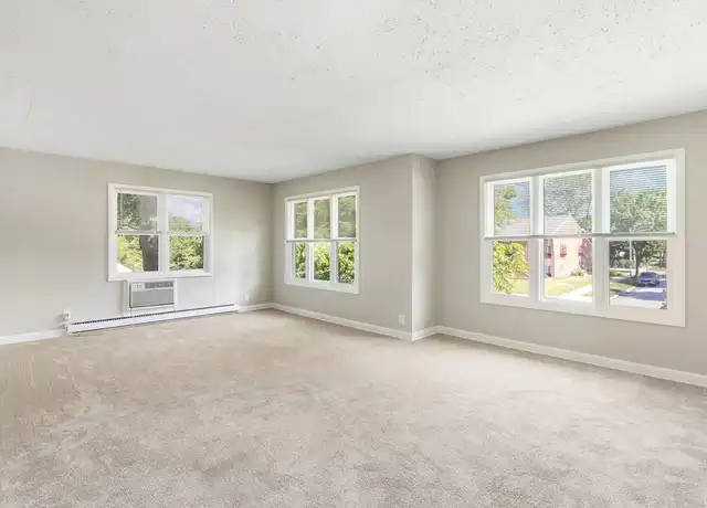 Property at 9425 W North Ave Unit 9425, Wauwatosa, WI, 53226, 2 beds, 1 bath, [object Object]