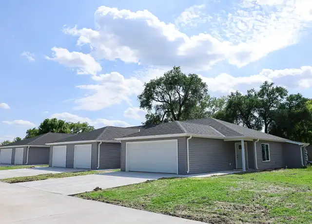 Property at 308 E 13th St Unit B, Wood River, NE, 68883, 2 beds, 1 bath, [object Object]