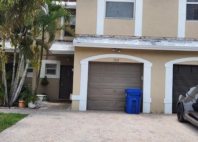 Property at 5512 NW 90th Ter, Sunrise, FL, 33351, 3 beds, 2.5 baths, [object Object]