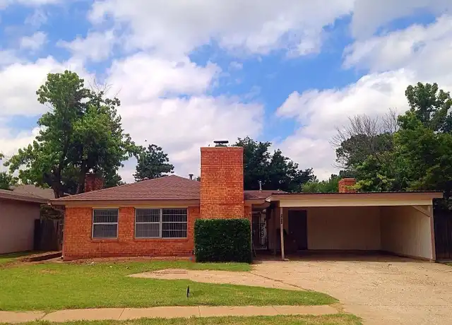 Property at 4520 65th St Unit B, Lubbock, TX, 79414, 3 beds, 2 baths, [object Object]