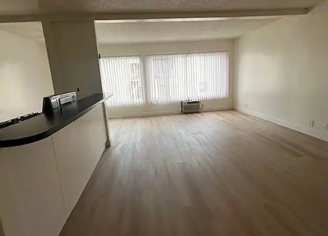 Property at 3035 W 15th St Unit 307, Los Angeles, CA, 90019, 1 bed, 1 bath, [object Object]