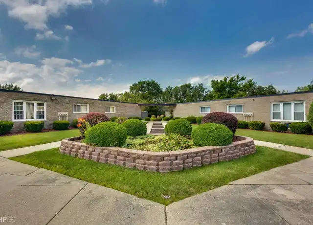 Property at 2720 Chayes Ct, Homewood, IL, 60430, 1 bed, 1 bath, [object Object]