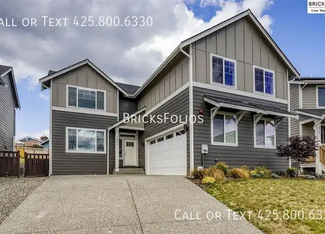Property at 1052 Banyan St, Bremerton, WA, 98310, 4 beds, 3.5 baths, [object Object]